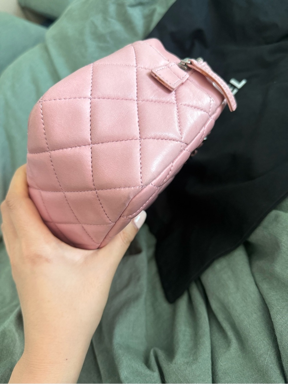 CHANEL Quilted Pink Lambskin Camera Bag - Picture 5 of 15